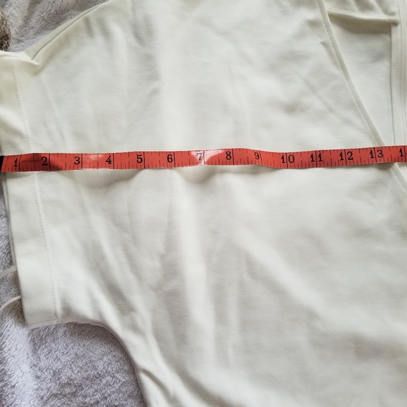 Dress - Picture 7 of 8